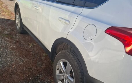 Toyota RAV4, 2013 год, 2 350 000 рублей, 3 фотография