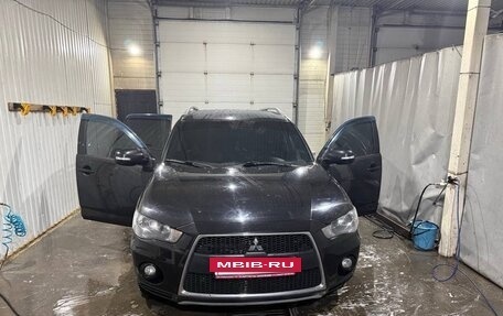 Mitsubishi Outlander III рестайлинг 3, 2010 год, 1 100 000 рублей, 7 фотография