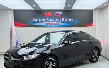 Mercedes-Benz A-Класс, 2023 год, 1 900 020 рублей, 2 фотография