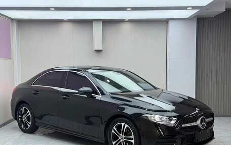 Mercedes-Benz A-Класс, 2023 год, 1 900 020 рублей, 3 фотография