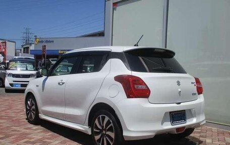 Suzuki Swift IV рестайлинг, 2019 год, 960 014 рублей, 4 фотография
