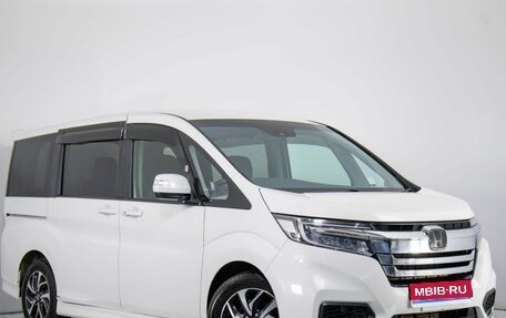 Honda Stepwgn IV рестайлинг, 2017 год, 2 149 000 рублей, 1 фотография