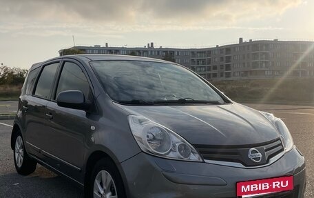 Nissan Note II рестайлинг, 2013 год, 870 000 рублей, 2 фотография