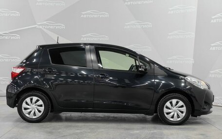 Toyota Vitz, 2018 год, 975 000 рублей, 6 фотография