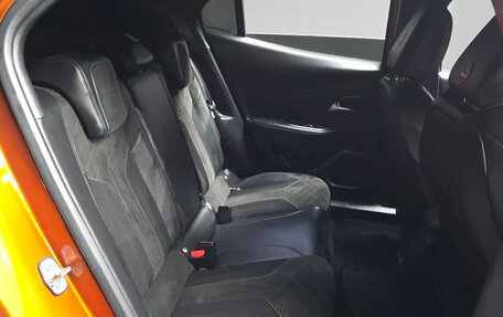 Peugeot 2008 II, 2021 год, 1 690 000 рублей, 17 фотография