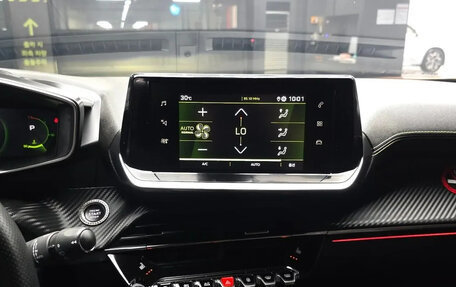 Peugeot 2008 II, 2021 год, 1 690 000 рублей, 20 фотография