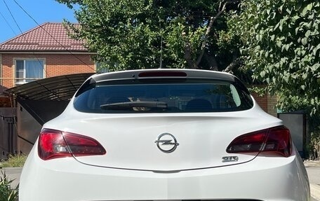 Opel Astra J, 2013 год, 890 000 рублей, 1 фотография