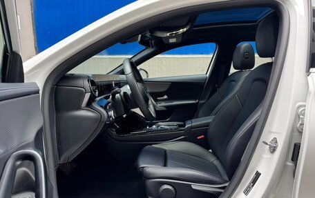 Mercedes-Benz A-Класс, 2023 год, 1 570 000 рублей, 5 фотография