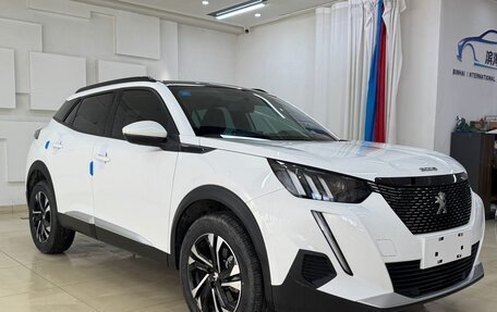 Peugeot 2008 II, 2022 год, 1 308 000 рублей, 3 фотография