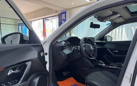 Peugeot 2008 II, 2022 год, 1 308 000 рублей, 15 фотография
