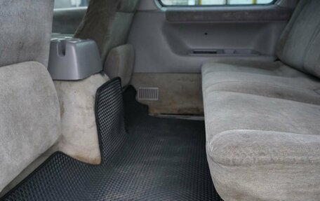Mazda Bongo Friendee i рестайлинг, 2001 год, 400 000 рублей, 15 фотография