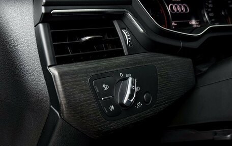 Audi A4, 2019 год, 1 900 000 рублей, 14 фотография