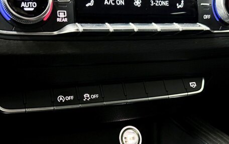Audi A4, 2019 год, 1 900 000 рублей, 22 фотография