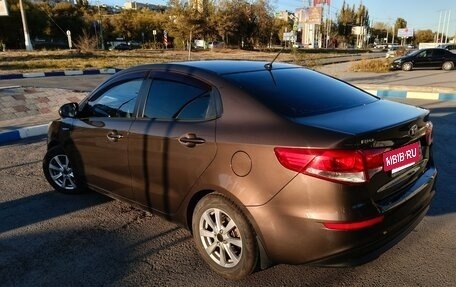 KIA Rio III рестайлинг, 2015 год, 1 000 000 рублей, 5 фотография