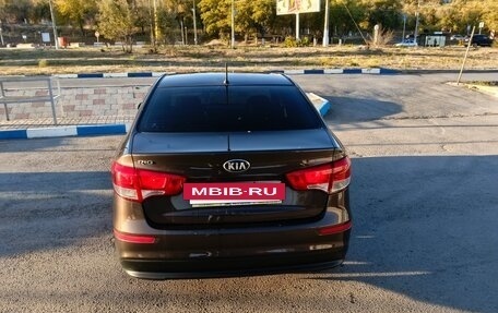 KIA Rio III рестайлинг, 2015 год, 1 000 000 рублей, 4 фотография
