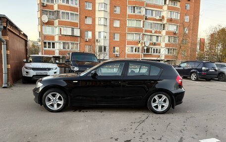 BMW 1 серия, 2011 год, 900 000 рублей, 2 фотография