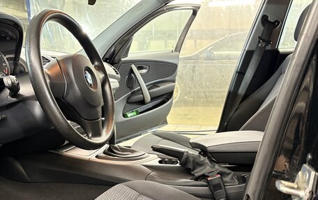 BMW 1 серия, 2011 год, 900 000 рублей, 6 фотография