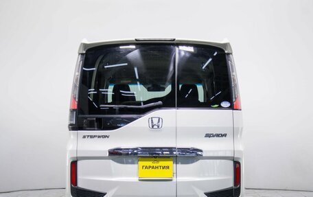 Honda Stepwgn IV рестайлинг, 2017 год, 2 149 000 рублей, 6 фотография