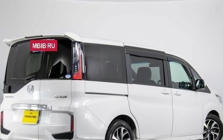 Honda Stepwgn IV рестайлинг, 2017 год, 2 149 000 рублей, 7 фотография