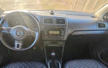 Volkswagen Polo VI (EU Market), 2011 год, 600 000 рублей, 16 фотография