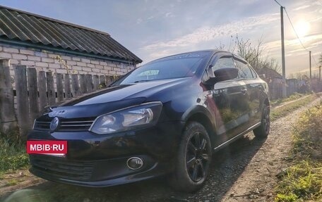 Volkswagen Polo VI (EU Market), 2011 год, 600 000 рублей, 3 фотография
