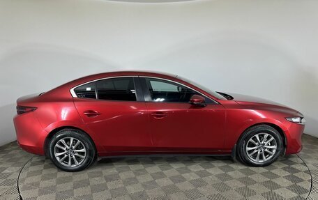 Mazda 3, 2021 год, 1 900 000 рублей, 4 фотография