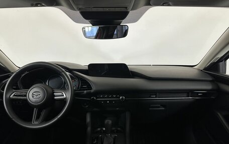 Mazda 3, 2021 год, 1 900 000 рублей, 7 фотография