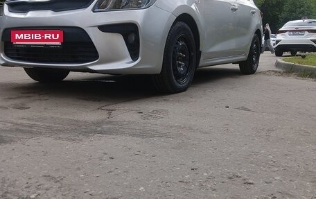 KIA Rio IV, 2019 год, 1 350 000 рублей, 2 фотография