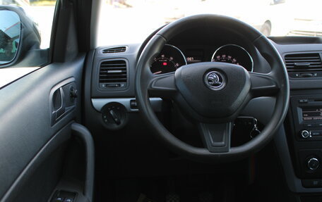 Skoda Yeti I рестайлинг, 2015 год, 949 000 рублей, 25 фотография