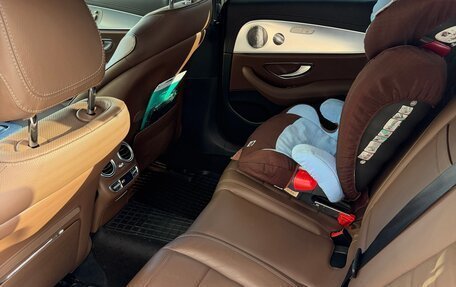 Mercedes-Benz E-Класс, 2020 год, 4 600 000 рублей, 33 фотография