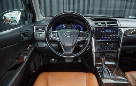 Toyota Camry, 2016 год, 2 350 000 рублей, 8 фотография