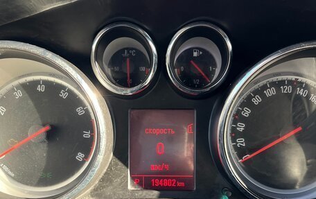 Opel Astra J, 2013 год, 860 000 рублей, 17 фотография