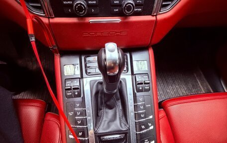 Porsche Macan I рестайлинг, 2015 год, 2 378 000 рублей, 2 фотография