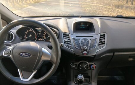 Ford Fiesta, 2016 год, 650 000 рублей, 6 фотография