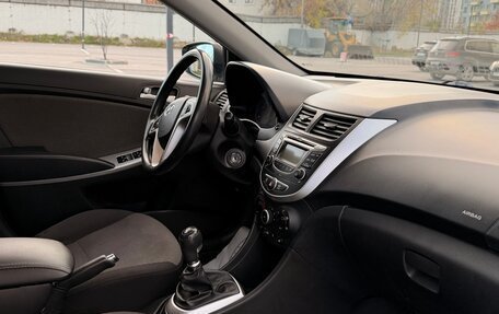 Hyundai Solaris II рестайлинг, 2013 год, 670 000 рублей, 7 фотография