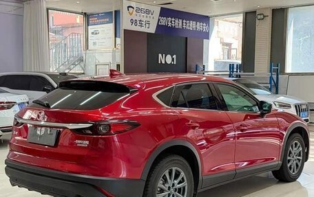 Mazda CX-4, 2023 год, 1 740 000 рублей, 6 фотография