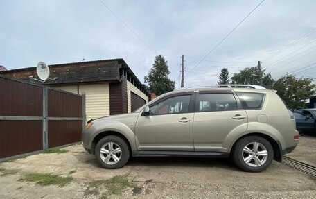Mitsubishi Outlander III рестайлинг 3, 2008 год, 1 100 000 рублей, 2 фотография