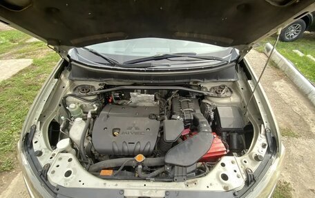 Mitsubishi Outlander III рестайлинг 3, 2008 год, 1 100 000 рублей, 8 фотография