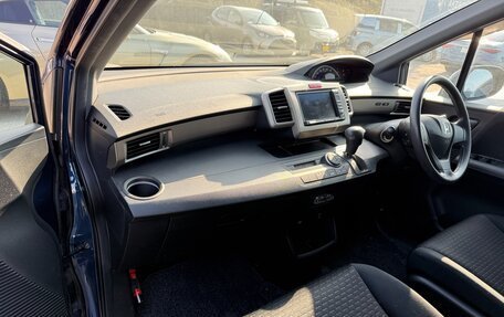 Honda Freed I, 2011 год, 750 000 рублей, 17 фотография