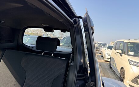 Honda Freed I, 2011 год, 750 000 рублей, 24 фотография