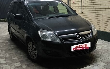 Opel Zafira B, 2011 год, 935 000 рублей, 5 фотография