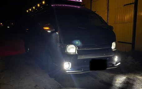 Toyota HiAce H200, 2008 год, 1 600 000 рублей, 7 фотография