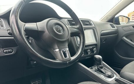 Volkswagen Jetta VII, 2011 год, 695 000 рублей, 13 фотография