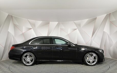Mercedes-Benz E-Класс, 2018 год, 3 820 000 рублей, 6 фотография