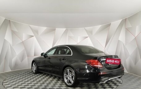 Mercedes-Benz E-Класс, 2018 год, 3 820 000 рублей, 4 фотография