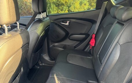 Hyundai ix35 I рестайлинг, 2013 год, 1 150 000 рублей, 10 фотография