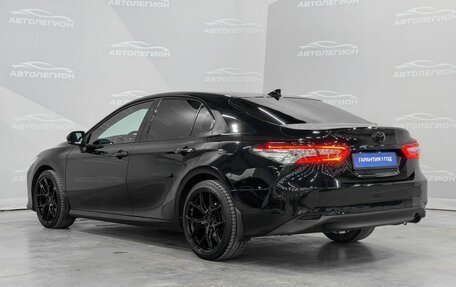 Toyota Camry, 2019 год, 2 999 000 рублей, 7 фотография