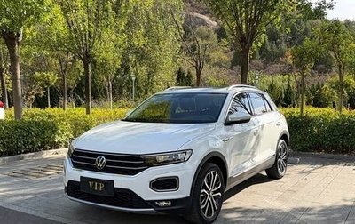 Volkswagen T-Roc I, 2022 год, 1 650 000 рублей, 1 фотография