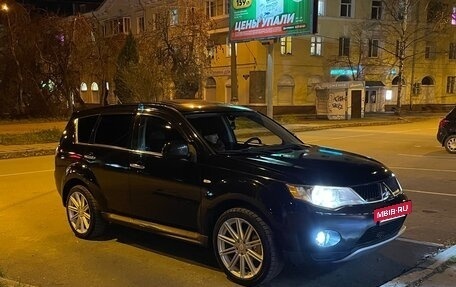 Mitsubishi Outlander III рестайлинг 3, 2008 год, 725 000 рублей, 10 фотография