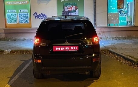 Mitsubishi Outlander III рестайлинг 3, 2008 год, 725 000 рублей, 12 фотография